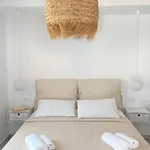 Daire Absolute Water Front By Blue Waters Mykonos