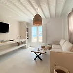 Daire Absolute Water Front By Blue Waters Mykonos